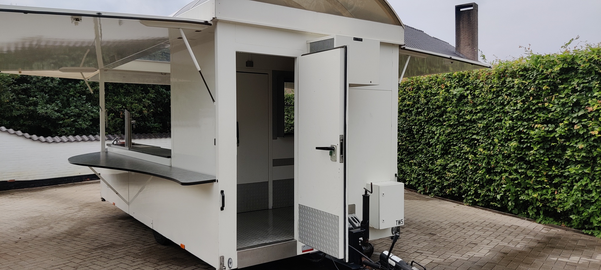 tapwagen 3 zijden koelcel 7m3 tw5 (6)